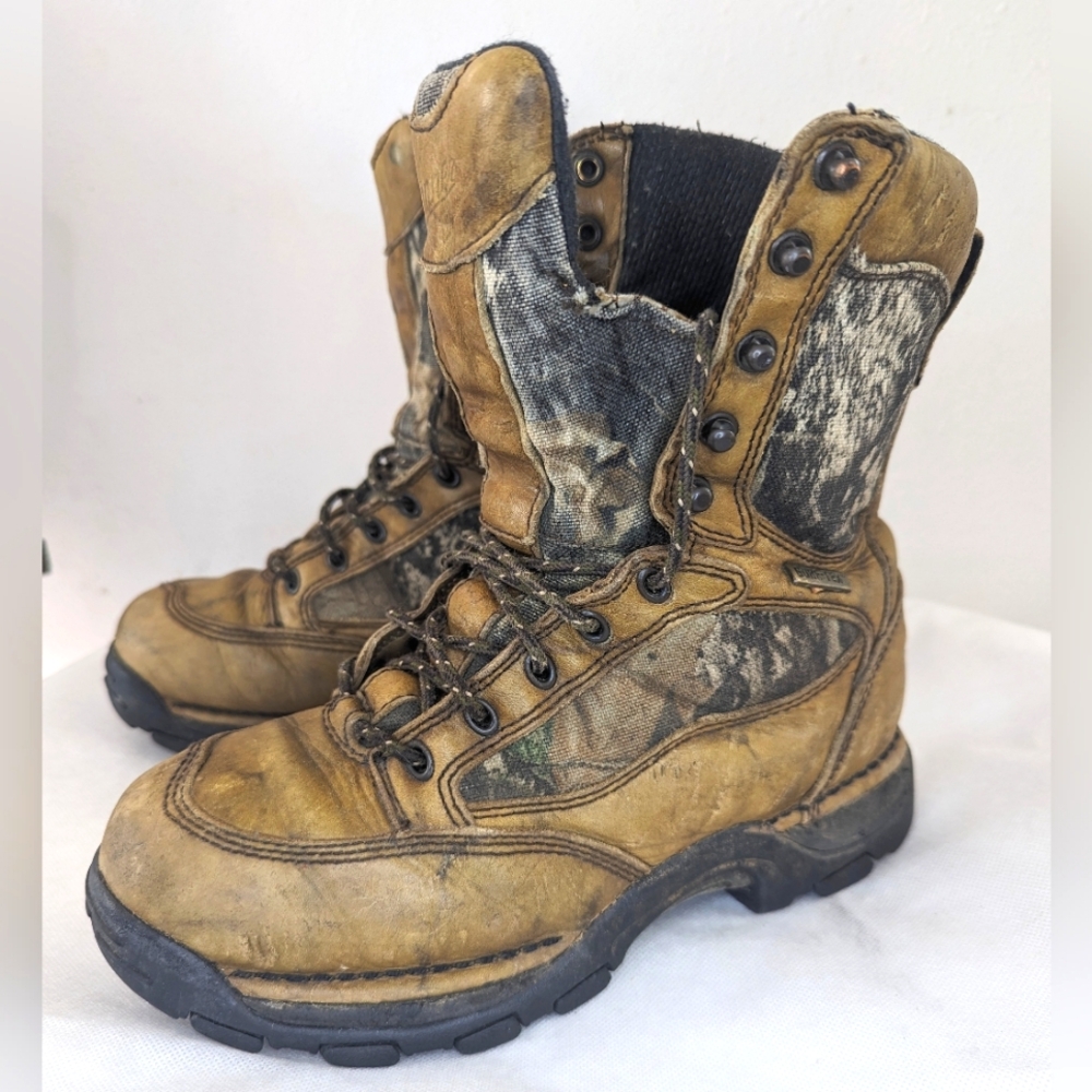 Women's Danner Pronghorn Camo Insulated 8" Shaft Size 6